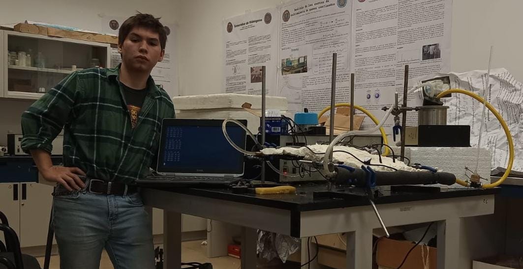 Conducción de Calor y Gradiente de Temperatura en dos Dimensiones